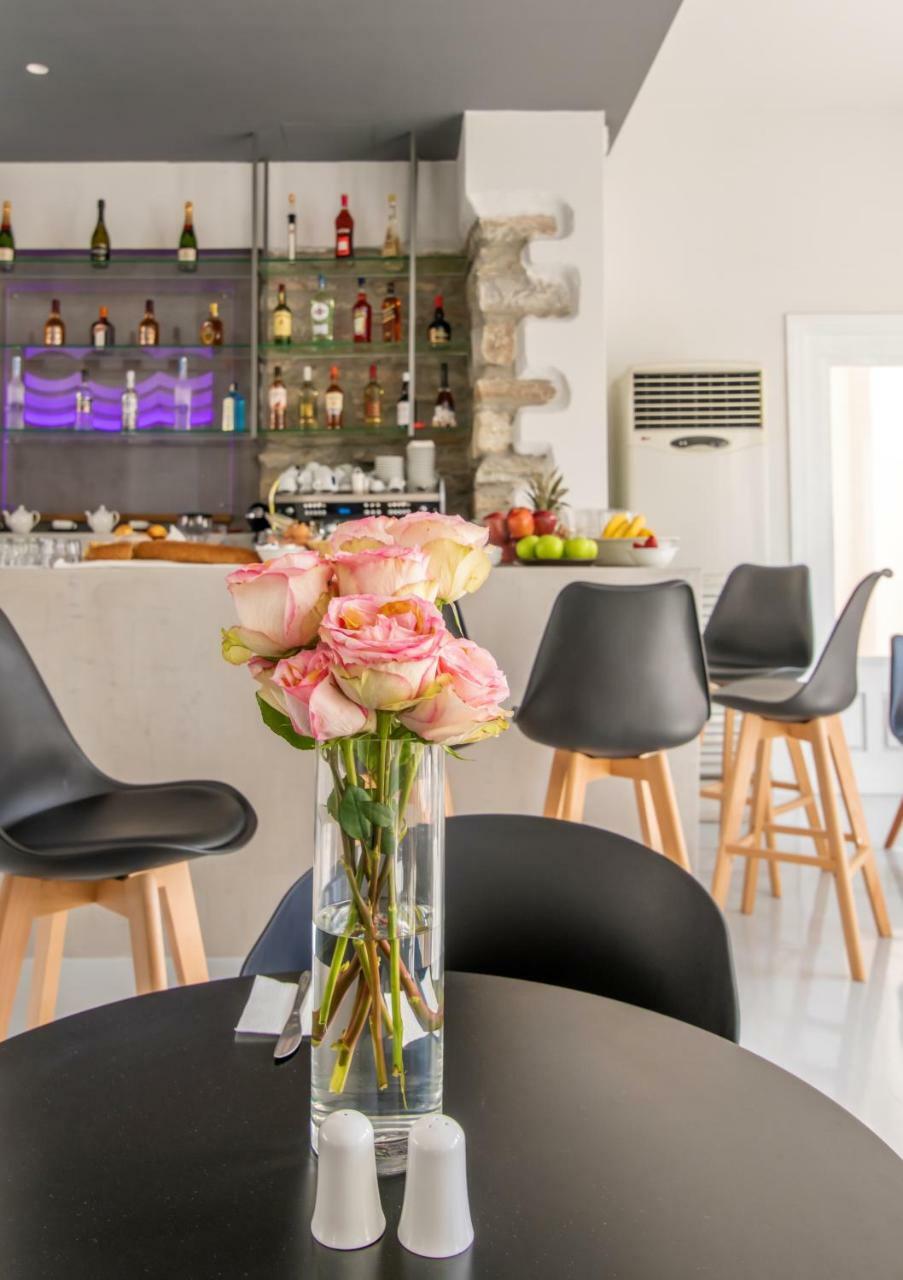 Byzantio City Hotel Tinos Bagian luar foto