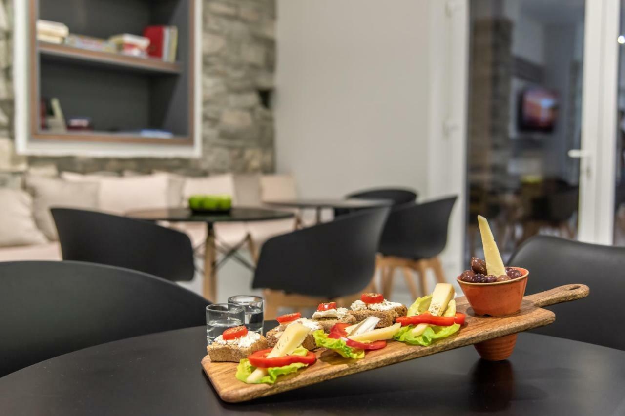 Byzantio City Hotel Tinos Bagian luar foto