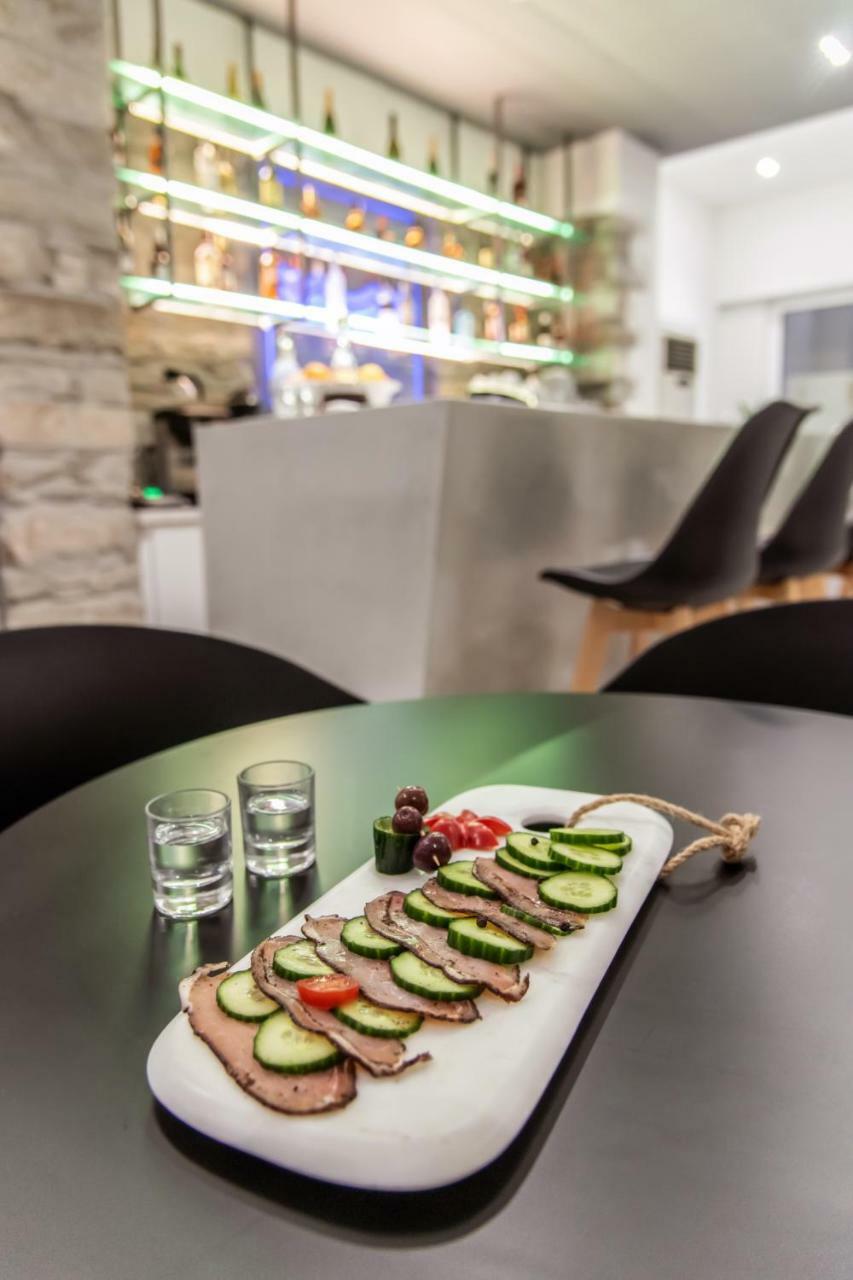 Byzantio City Hotel Tinos Bagian luar foto